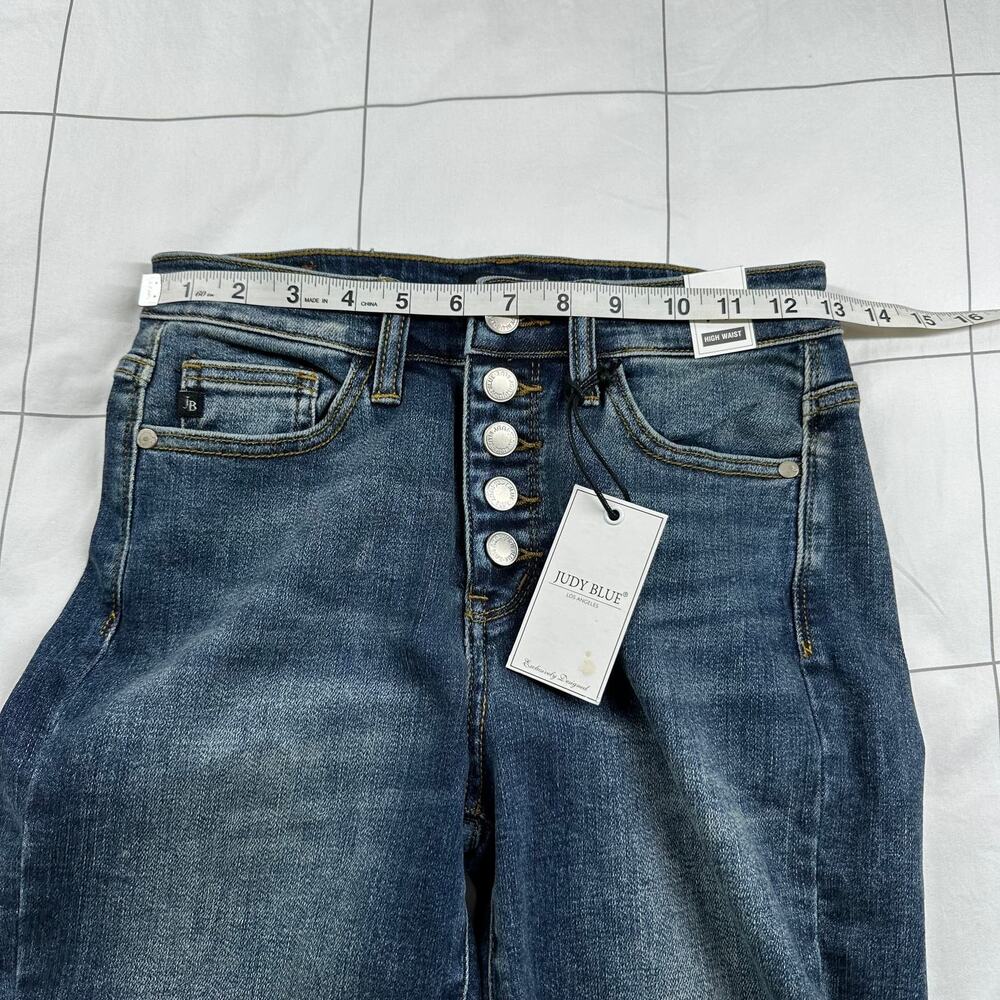 Judy Blue Shorts Womens Small Blue Denim Button Fly Bermuda Medium Wash Fade New - Picture 7 of 12